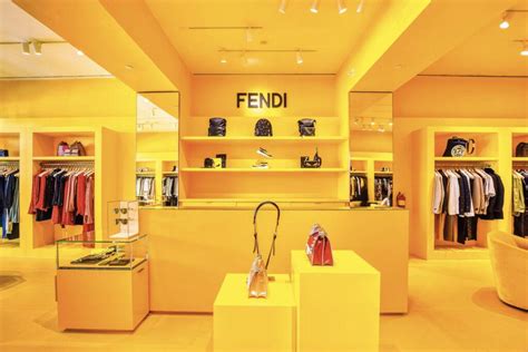 fendi outlet store italy